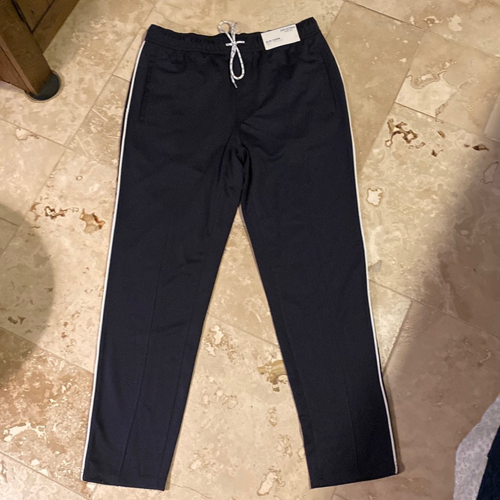 ARIZONA JEAN CO.